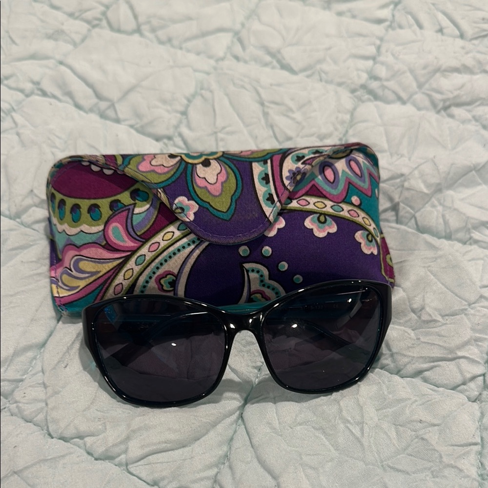 Vera Bradley Heather Sunglasses and Case